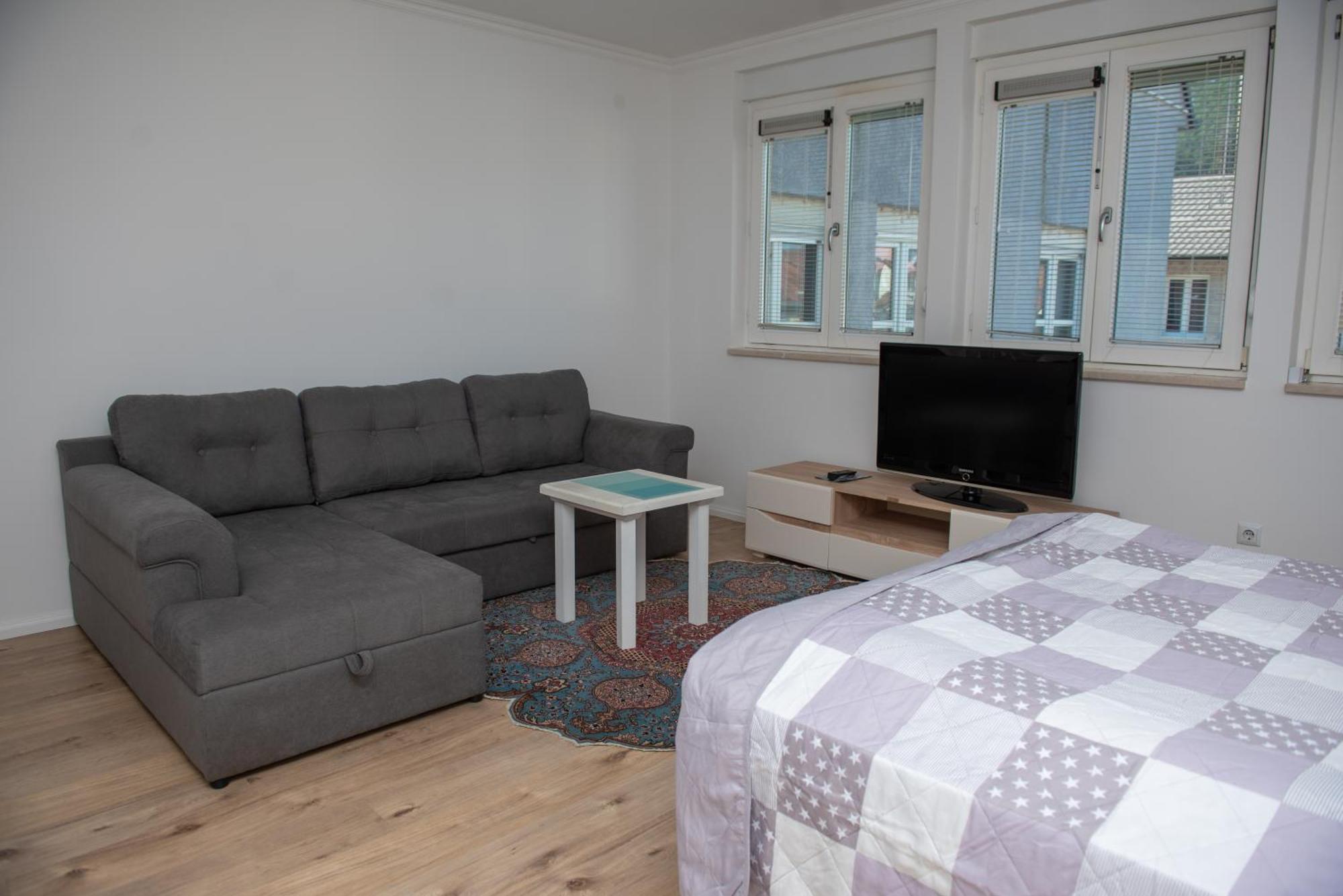 Central Apartment Konjic Esterno foto